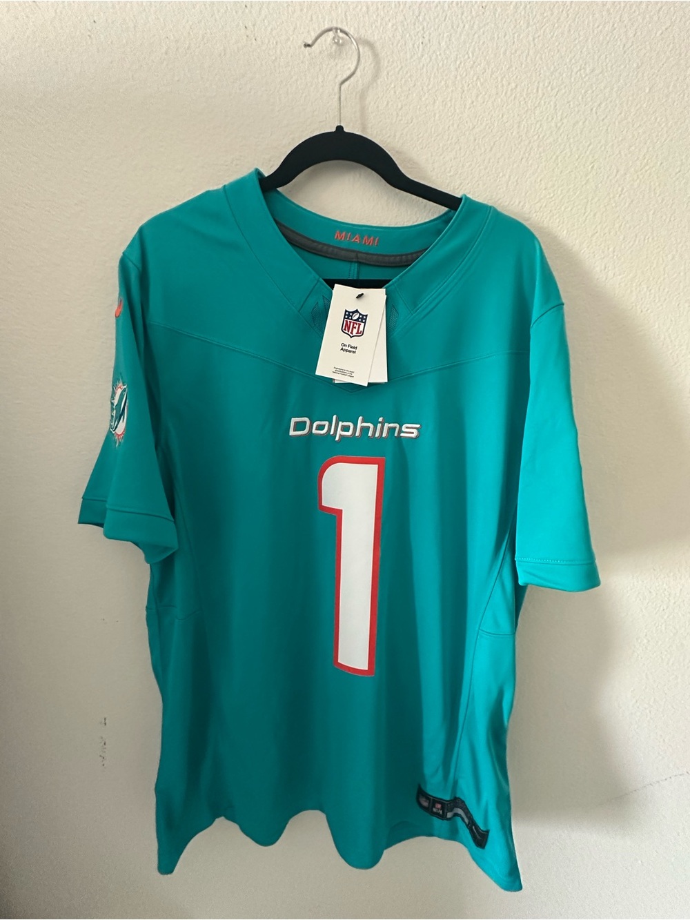 NWT Men’s Miami Dolphins Jersey